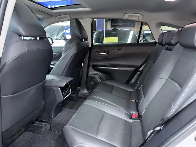 Toyota Venza — Фото автомобиля 15