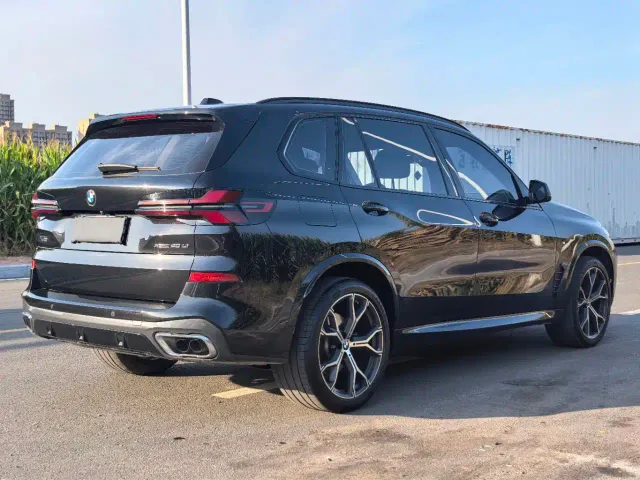BMW X5 — Фото автомобиля 4