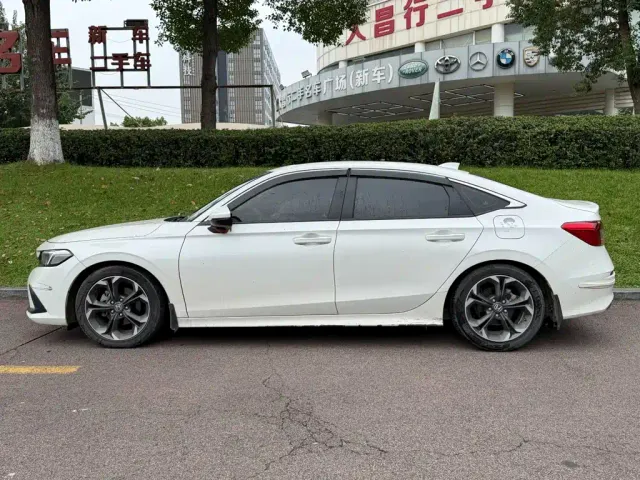 Honda Civic — Фото автомобиля 3