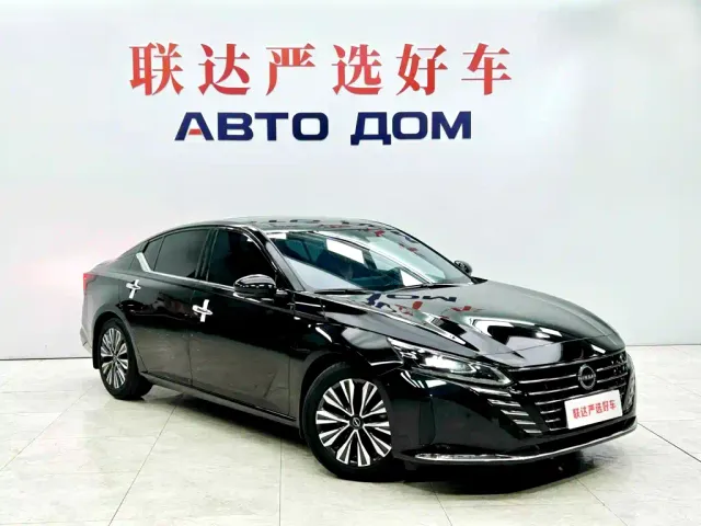 Nissan Teana — Фото автомобиля 3