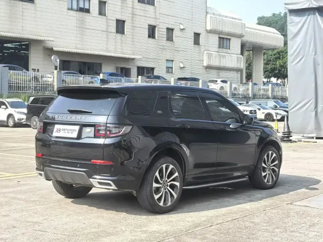 Land Rover Discovery Sport — Фото автомобиля 8