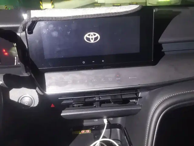 Toyota Camry — Фото автомобиля 13
