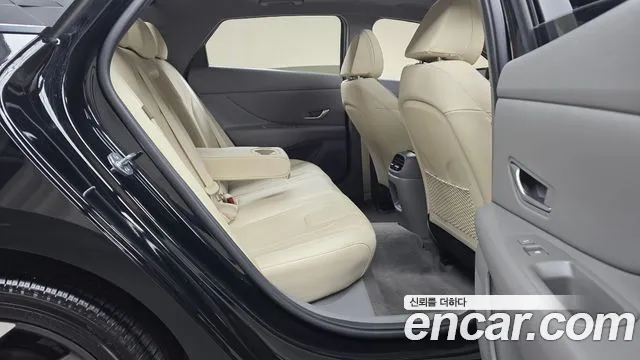 Hyundai AVANTE Новый Avante (CN7) — Фото автомобиля 11