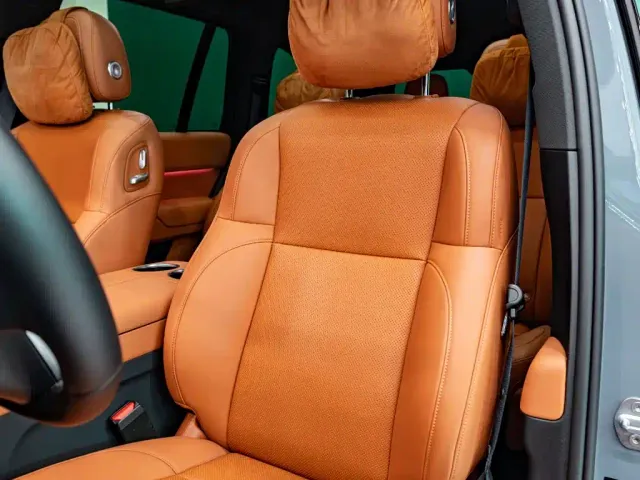 Li Auto L8 — Фото автомобиля 12