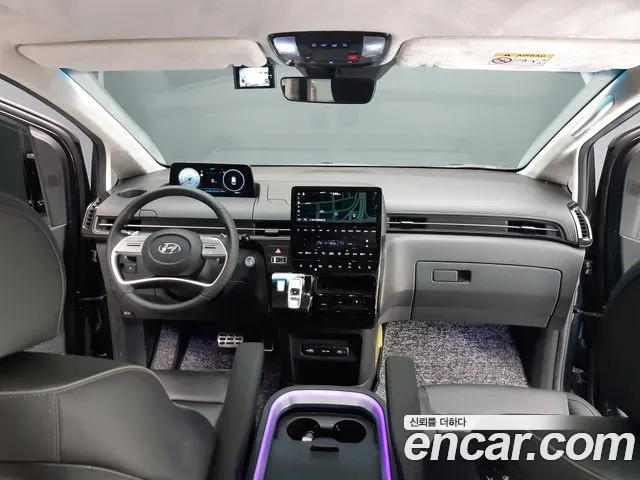 Hyundai Staria Staria 4WD Lounge 7 мест — Фото автомобиля 7