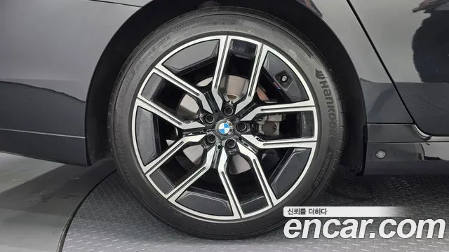 BMW 7 Series G70 — Фото автомобиля 5