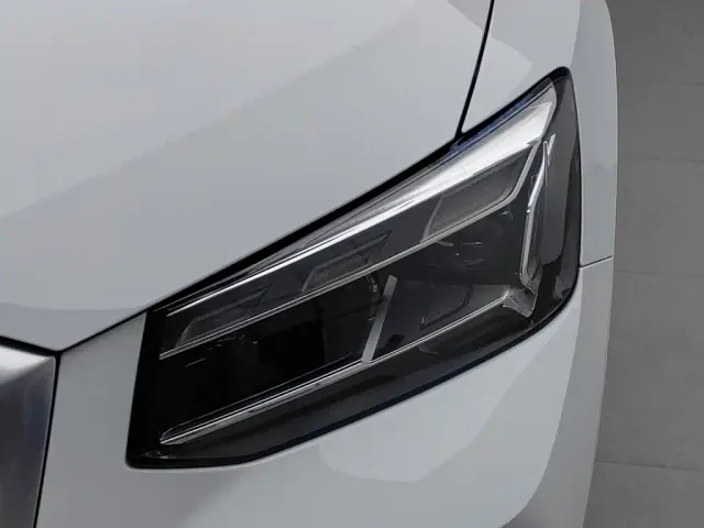 Audi Q2L — Фото автомобиля 7