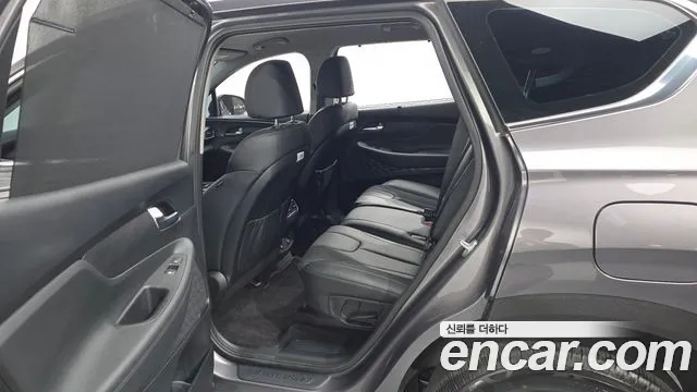 Hyundai Santa Fe New — Фото автомобиля 17