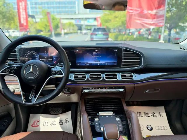 Mercedes-Benz GLE-Class — Фото автомобиля 10