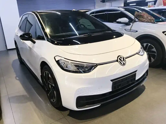 Volkswagen ID.3 — Фото автомобиля 3