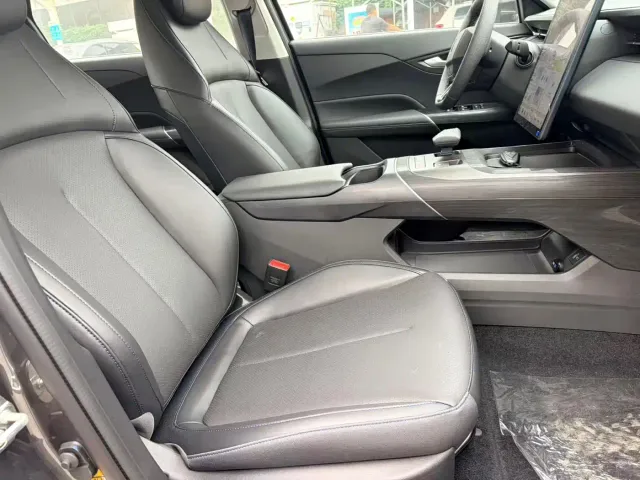 Changan Eado — Фото автомобиля 8