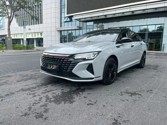 Фотография автомобиля — Dongfeng Yixuan MAX