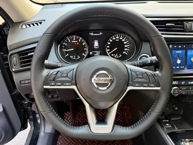 Nissan X-Trail — Фото автомобиля 11