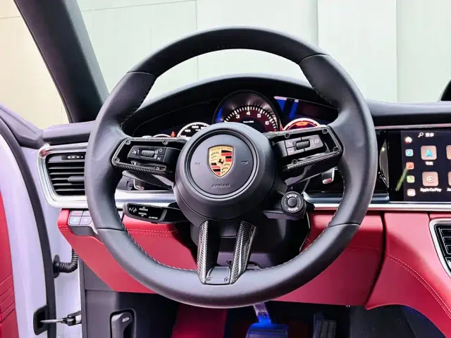 Porsche Panamera — Фото автомобиля 10