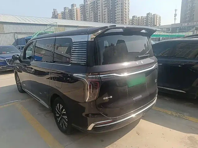 Hongqi HQ9 PHEV — Фото автомобиля 4