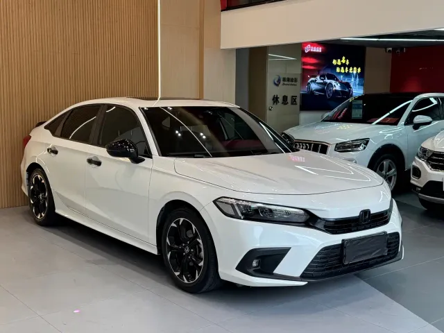 Honda Civic — Фото автомобиля 3