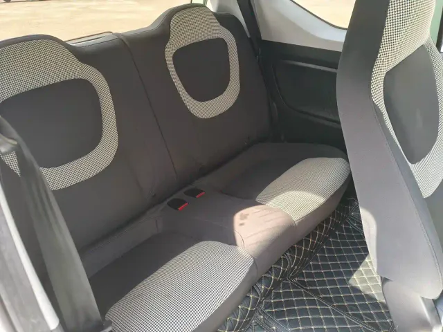 Wuling Hongguang Mini EV — Фото автомобиля 15