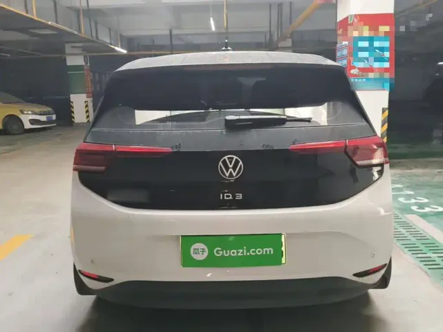 Volkswagen ID.3 — Фото автомобиля 5