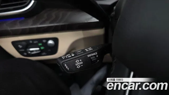 Audi Q5 45 TFSI quattro Premium — Фото автомобиля 27