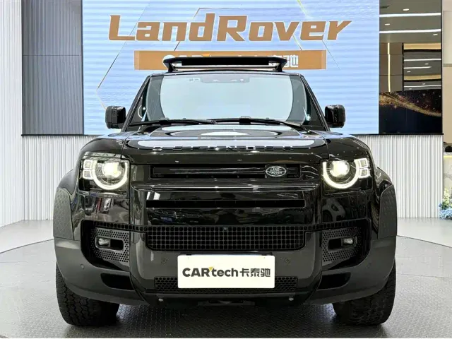 Land Rover Defender — Фото автомобиля 2