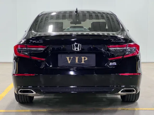 Honda Accord — Фото автомобиля 7