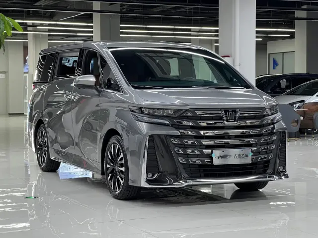 Toyota Vellfire — Фото автомобиля 3