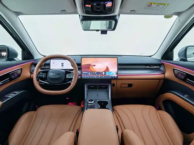 Chery Tiggo 8 — Фото автомобиля 17