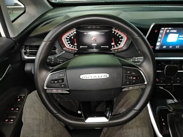 Maxus G50 — Фото автомобиля 10