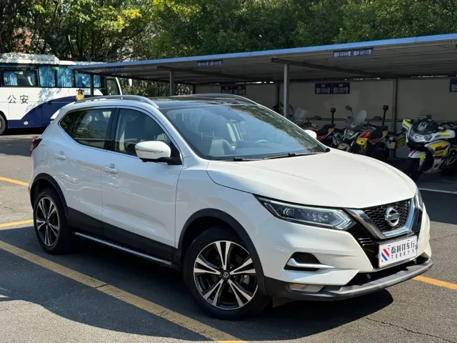 Nissan Qashqai — Фото автомобиля 3