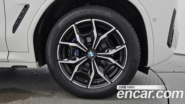 BMW X4 xDrive20i M Sport — Фото автомобиля 20