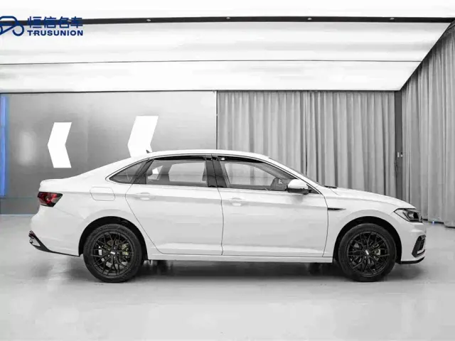 Volkswagen Sagitar — Фото автомобиля 4