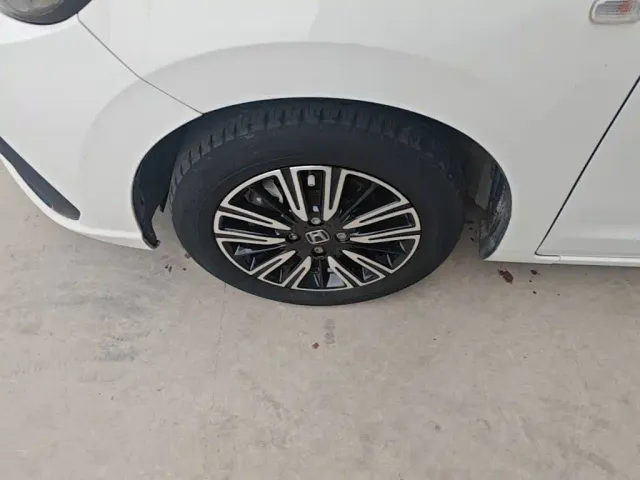 Honda Fit — Фото автомобиля 22