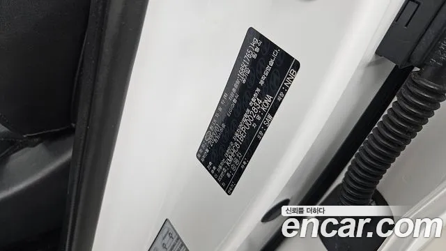 Hyundai Kona Kona (SX2) Бензин 2.0 2WD — Фото автомобиля 18