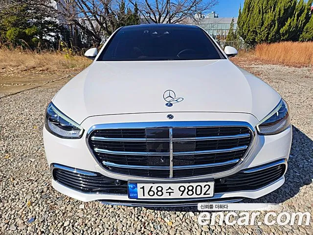 Mercedes-Benz S-Class — Фото автомобиля 2