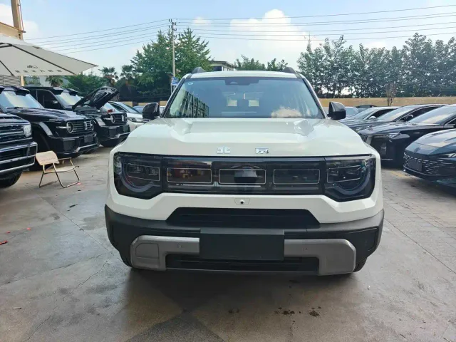 BAIC BJ30 — Фото автомобиля 2