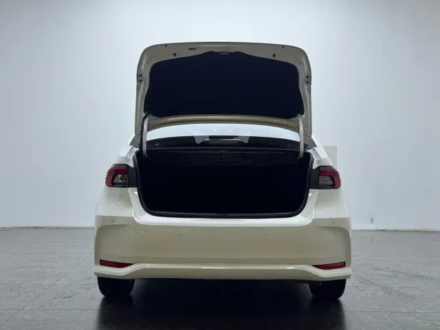 Toyota Allion — Фото автомобиля 12
