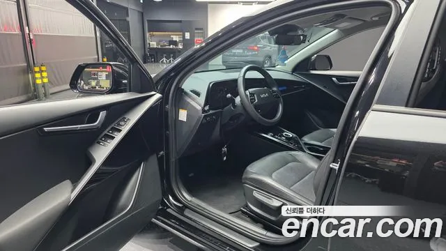 Kia Niro — Фото автомобиля 15