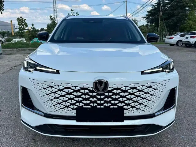 Changan CS55 Plus — Фото автомобиля 2