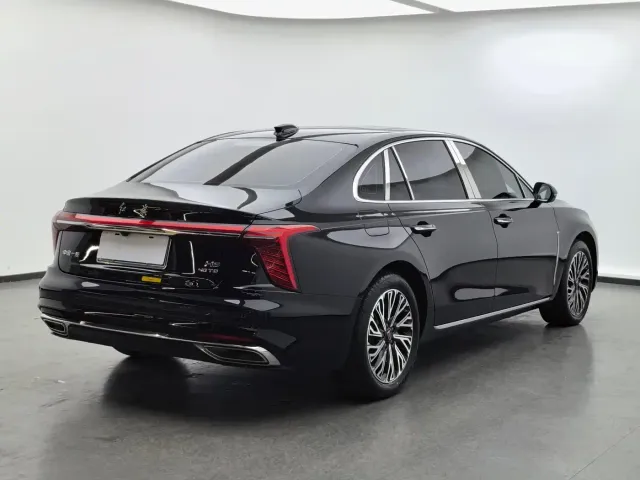 Hongqi H5 — Фото автомобиля 4
