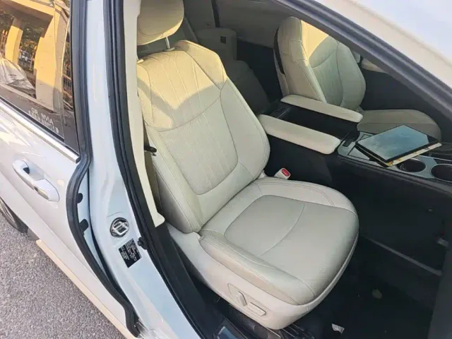 Toyota Granvia — Фото автомобиля 24