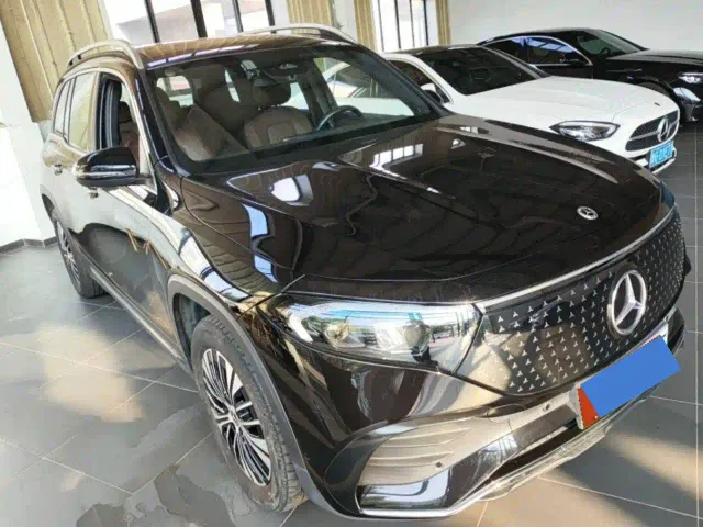Mercedes-Benz EQB — Фото автомобиля 2