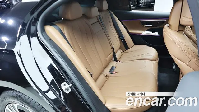 Mercedes-Benz E-Class W214 — Фото автомобиля 12