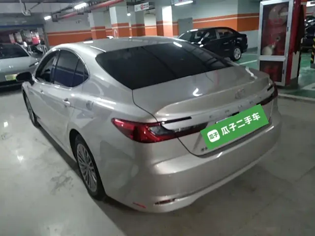 Toyota Camry — Фото автомобиля 4