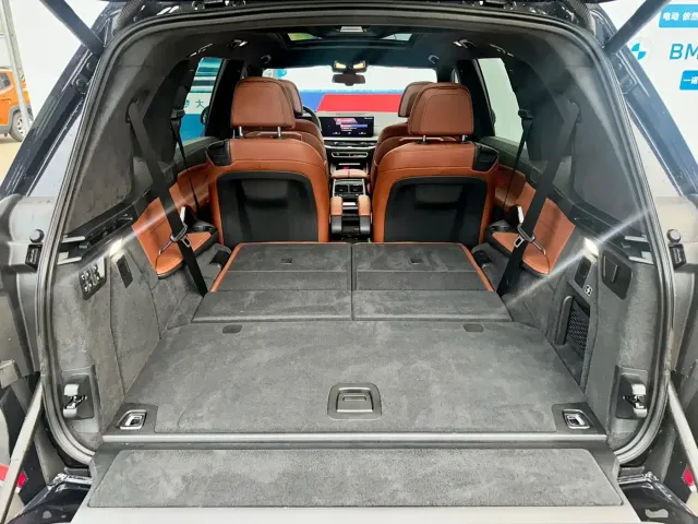BMW X7 — Фото автомобиля 12