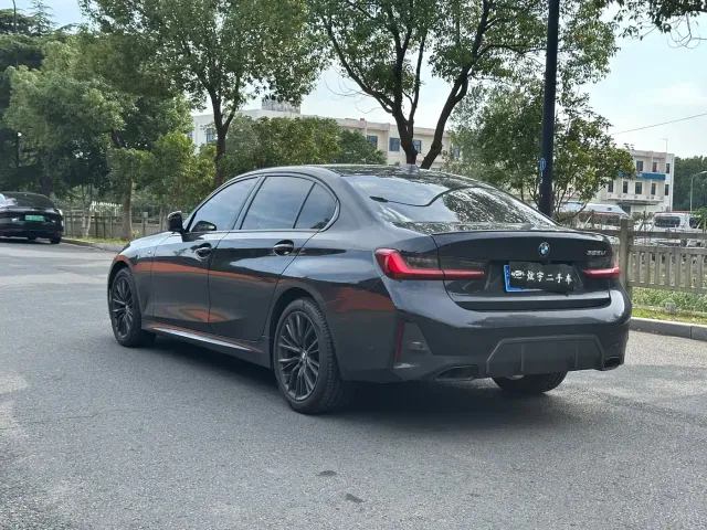 BMW 3 Series — Фото автомобиля 15