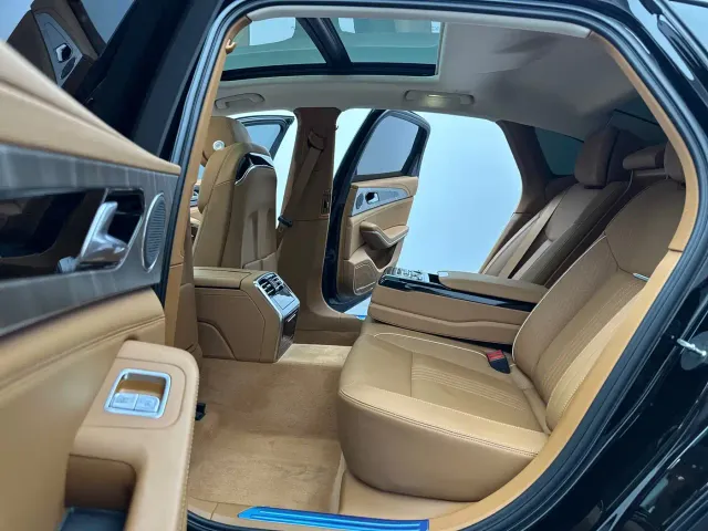 Hongqi H9 — Фото автомобиля 24