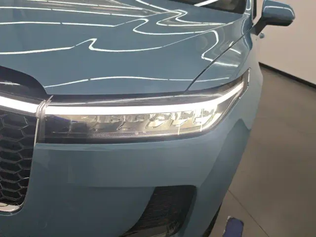 Li Auto ONE — Фото автомобиля 5
