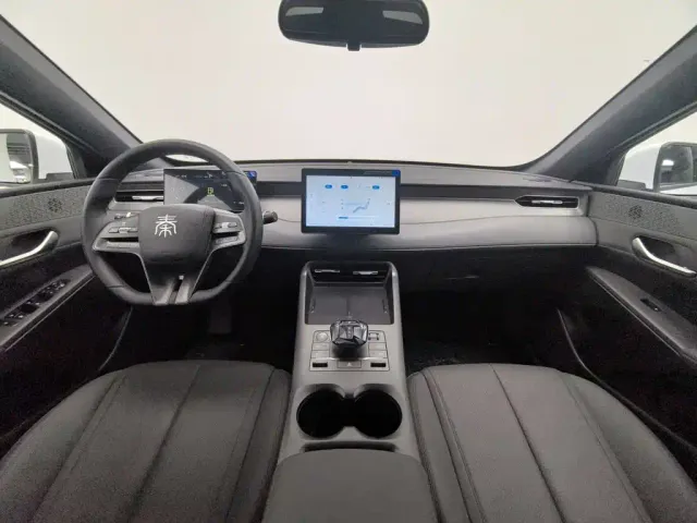 BYD Qin PLUS — Фото автомобиля 5