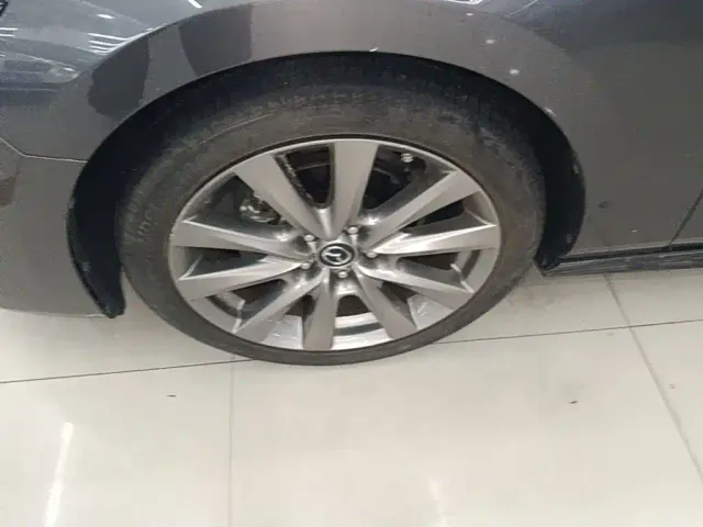 Mazda Axela — Фото автомобиля 22