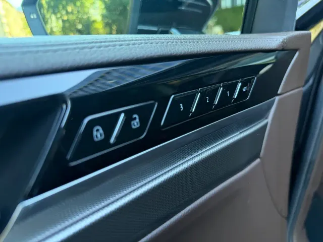 Volkswagen Phideon — Фото автомобиля 11